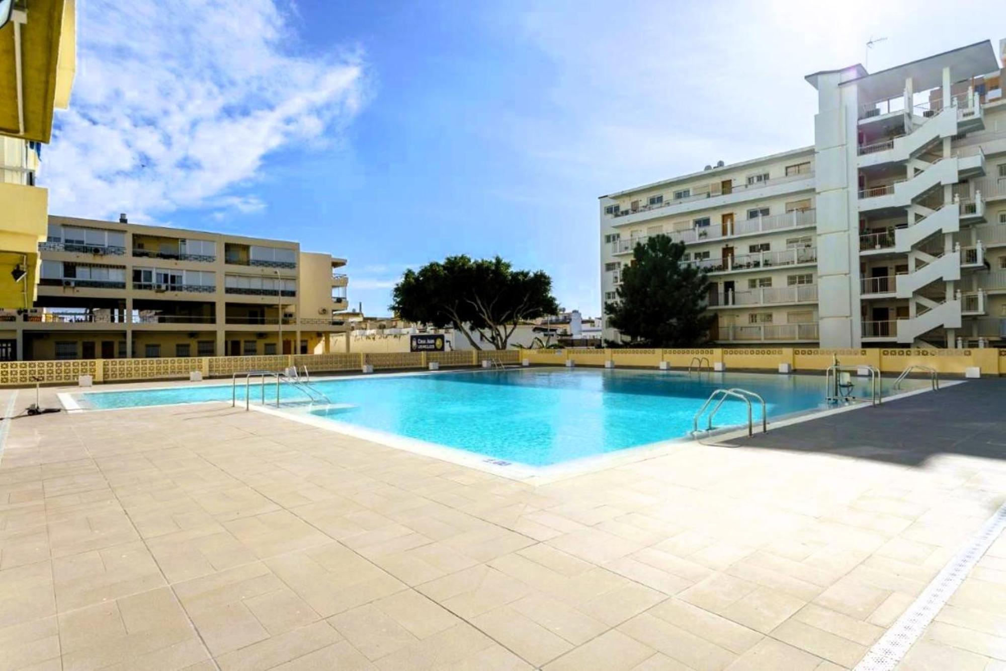 Crystalline View's Of Carihuela - 3 Bedrooms Penthouse Apartment Torremolinos